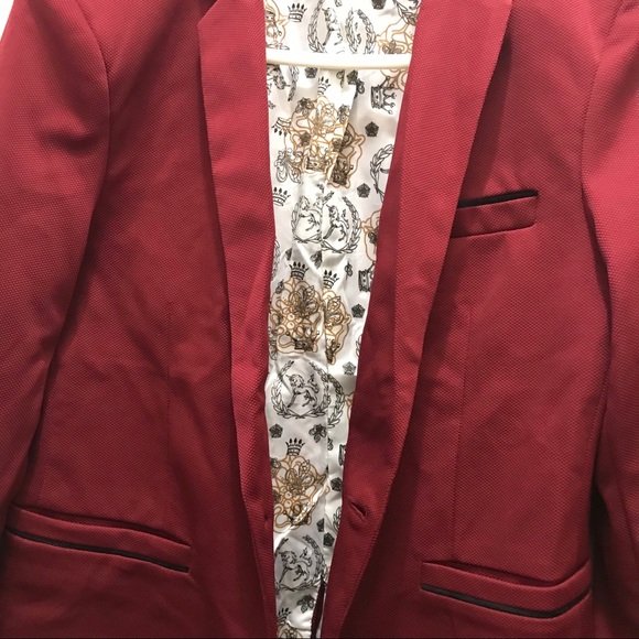 Men’s medium burgundy blazer